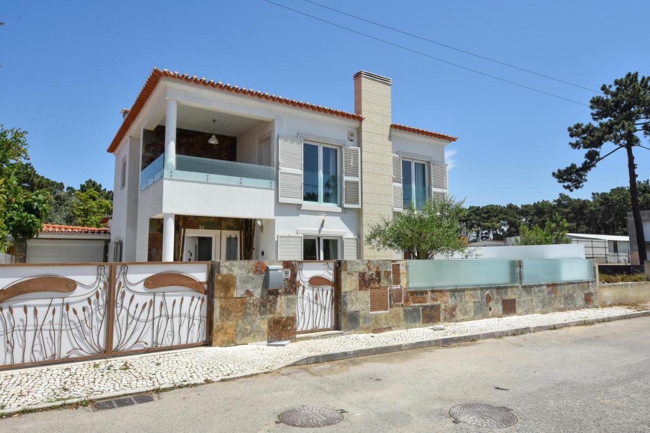 Aroeira Villa With Heated Pool By Golf Course, Beach And Lisbon Экстерьер фото