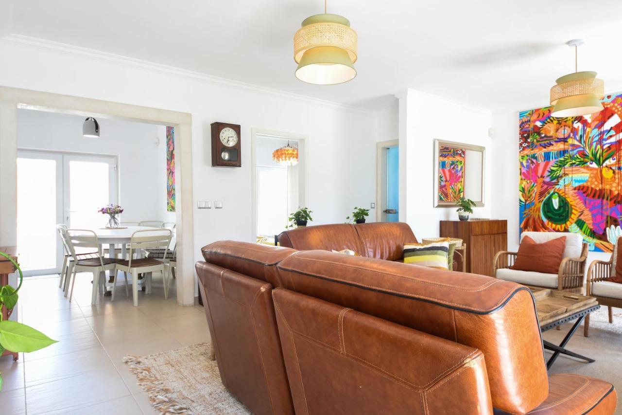 Aroeira Villa With Heated Pool By Golf Course, Beach And Lisbon Экстерьер фото