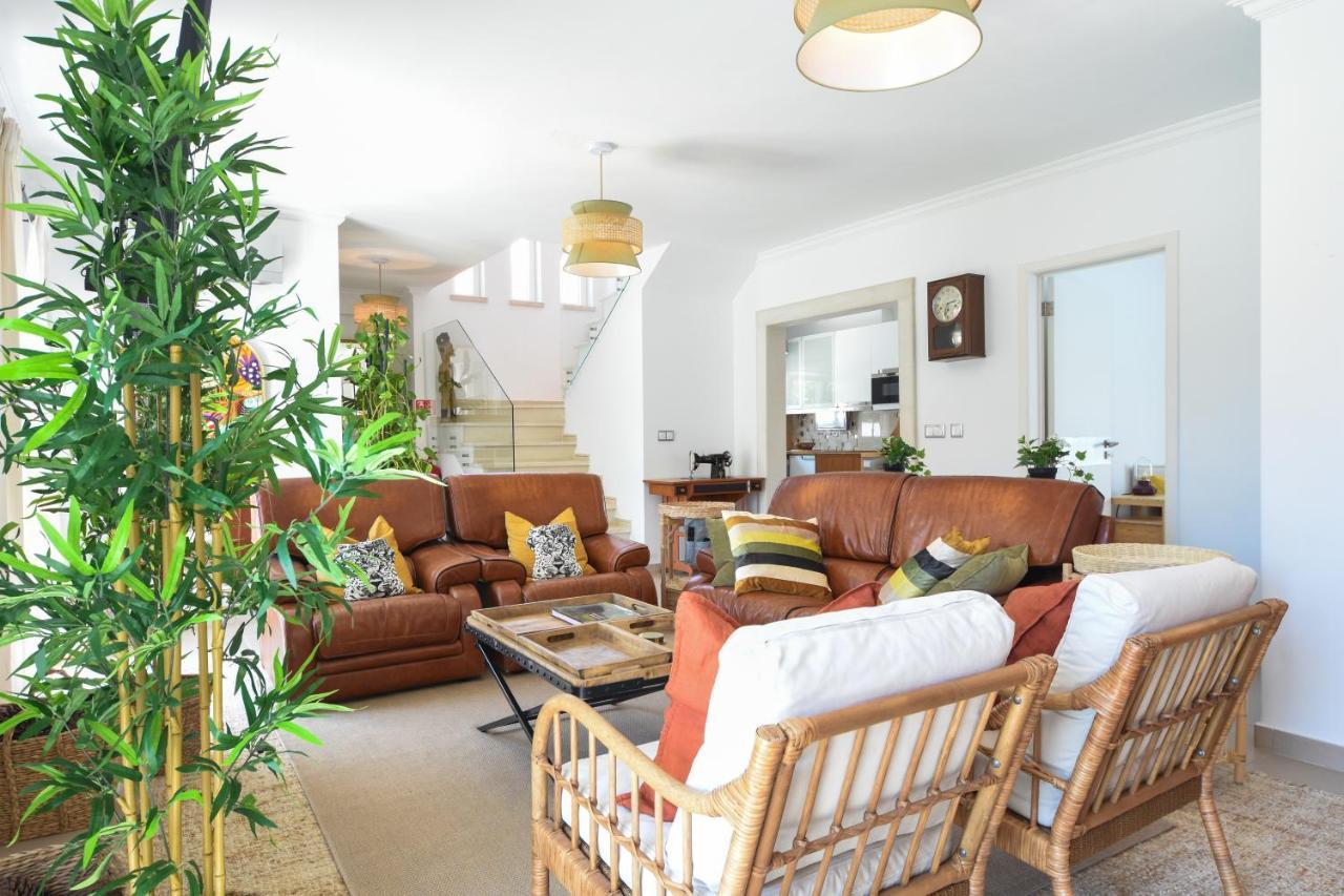 Aroeira Villa With Heated Pool By Golf Course, Beach And Lisbon Экстерьер фото
